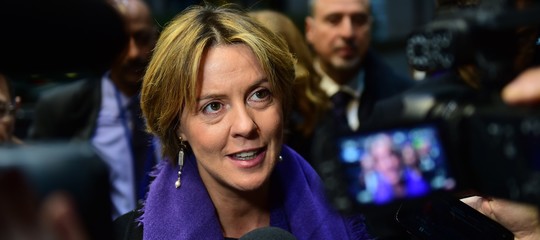 Sui vaccini nelle scuole alla fine chi ha ragione tra Raggi e Lorenzin?