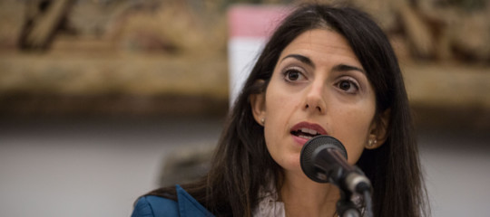 Sui vaccini nelle scuole alla fine chi ha ragione tra Raggi e Lorenzin?