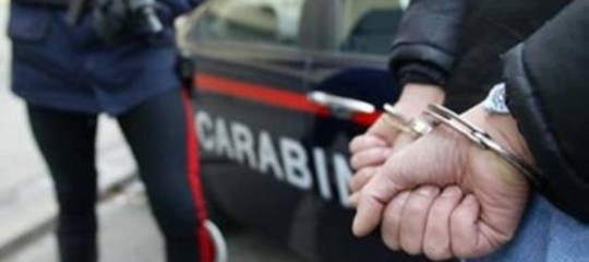 Minacce per farsi cedere le auto gratis, arrestati 3 membri dei Casamonica a Roma