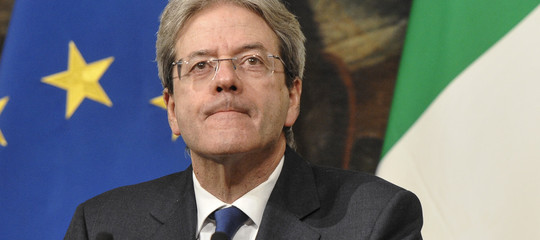La sparatoria di Macerata è piombata sulla campagna elettorale. I commenti