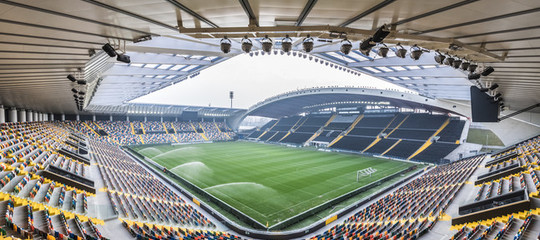 Calcio: diritti Tv, Lega Serie A accetta proposta Mediapro: Sky presenta diffida