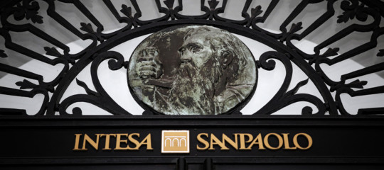 Intesa: in 2017 utile a 7,3 mld, sale dividendo