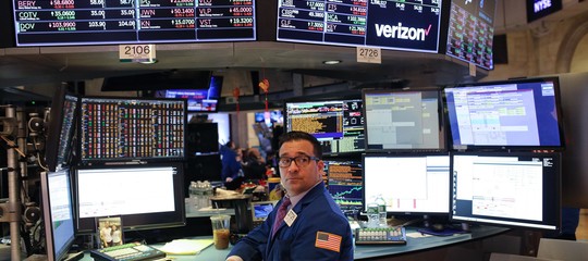 Perché Wall Street è crollata nonostante l'economia reale vada meglio del previsto