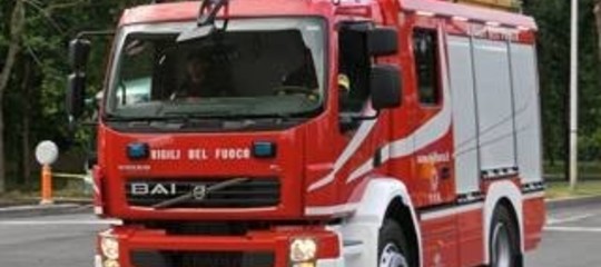 Esplosione in una ditta nel Comasco, coinvolti lavoratori