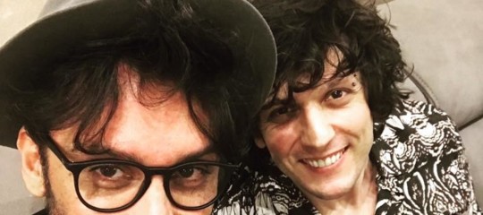 Ermal Meta e Fabrizio Moro sospesi dalla gara, ma il loro brano è primo in radio