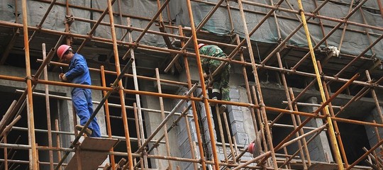 Lavoro: Ispettorato, 2 aziende su 3 irregolari nel 2017