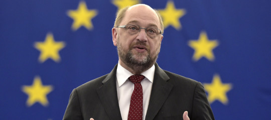 Germania: Schulz rinuncia al ministero degli Esteri