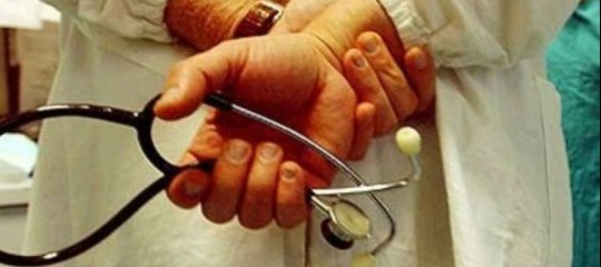 Allarme medici di famiglia: 14 milioni di italiani rischiano di rimanere senza