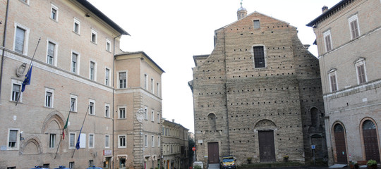 Perché il sindaco di Macerata non andrà alla manifestazione antifascista