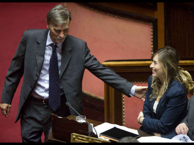 Riforme: via libera della Camera Fi spaccata; M5s esce, "fascisti!"