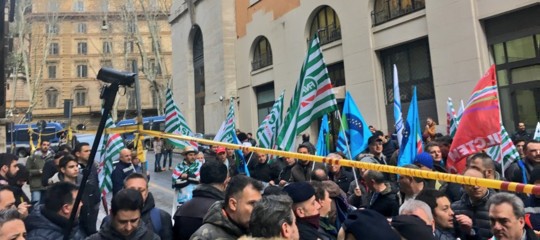 Ideal Standard: firmato accordo, lavoratori salvi