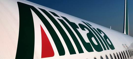 Alitalia: Calenda nessuna decisione prima delle elezioni
