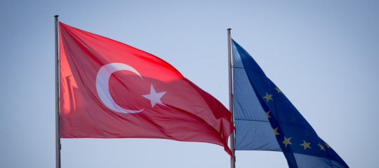 Turchia: ergastolo per 6 giornalisti