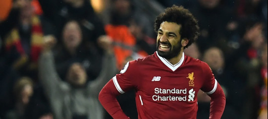 "Se segna un altro gol anch’io diventerò musulmano”. Il canto dei tifosi del Liverpool per Salah