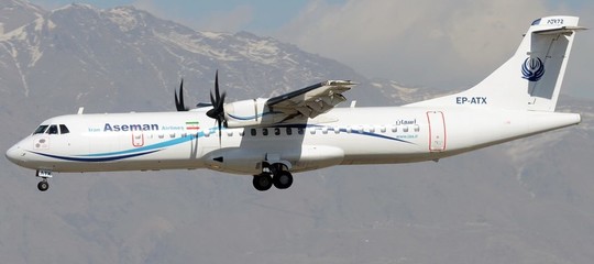 Precipita aereo nel sud dell'Iran, tutti morti i 66 a bordo