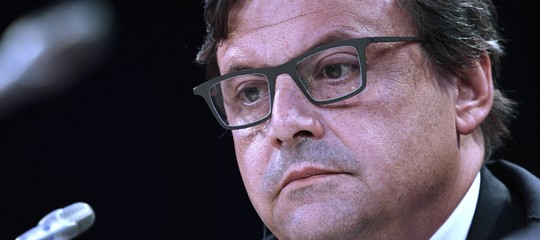 Boom del fatturato dell'industria: Calenda, "Dati record"