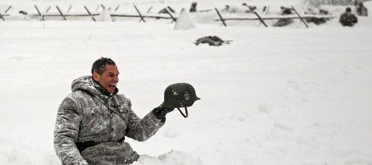 Quanto è davvero virile la Russia che oggi celebra la festa degli uomini?