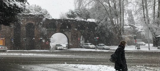 Il manto bianco di Buran ricopre l'Italia: bollettino delle 18