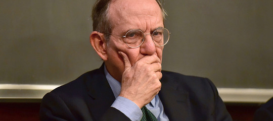 Padoan boccia la 'flat tax', per l'Italia sarebbe "shock di credibilità"