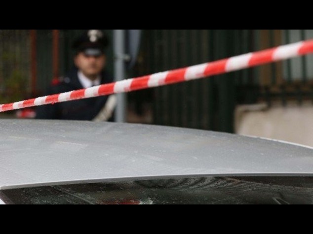 Rapina in villa a Catania, anziano massacrato a bastonate