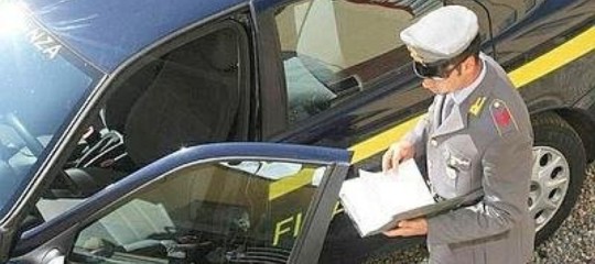 Organizzavano l'evasione di un boss, 9 arresti a Foggia