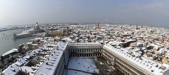 Buran non molla, ancora problemi per chi viaggia e domani rinevica un po' ovunque