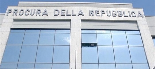 Elezioni: Procura di Roma apre indagine su presunti brogli all'estero