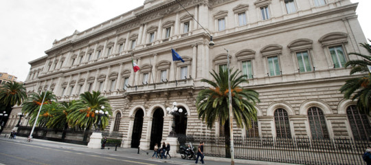 Bankitalia: record storico rischio povertà, al 23% come nell'89. Aumenta la disuguaglianza