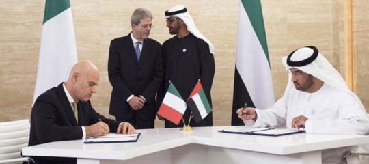 Qual è il significato della doppia mossa dell’Eni con gli Emirati Arabi