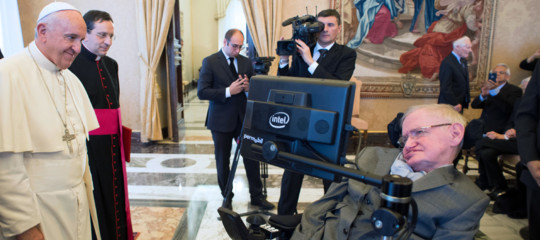 Come ha fatto Hawking a vivere oltre 50 anni con la Sla?