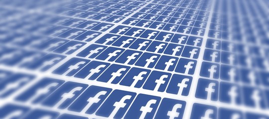 Cambridge Analytica, Tajani: "Indagine dell'Europarlamento"