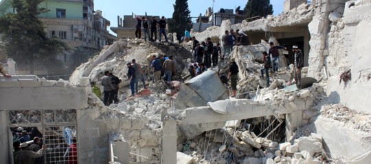 Siria: raid aereo su Idlib, uccisi almeno 16 bambini