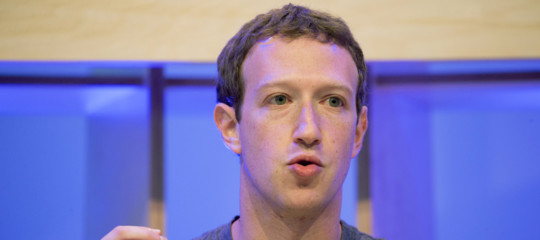 Facebook, Zuckerberg: "Fatti errori, dobbiamo proteggere dati"