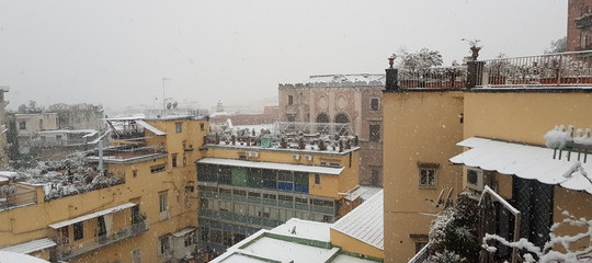 Maltempo: neve in Irpinia, scuole chiuse e disagi