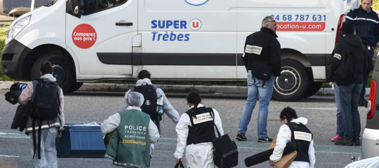 Francia: morto il gendarme eroe dell'attacco di Trebes