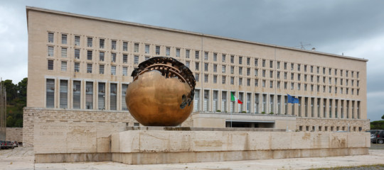 Ex spia: Usa espellono 60 diplomatici russi, l'Italia ne espelle due