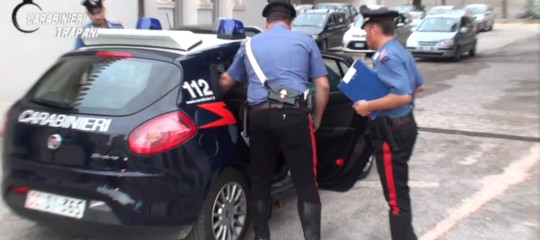 Molestava alunna su bus, insegnante arrestato ad Avellino