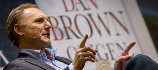 Alberto Sordi, Dan Brown e la ricorrente suggestione dei robot