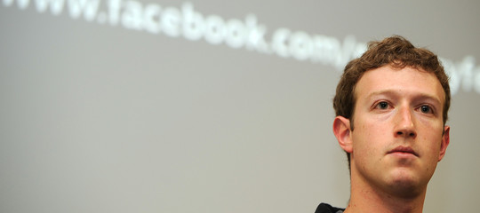 Come funziona lo strumento lanciato da Facebook per gestire i propri dati