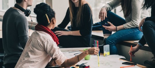 I ritardi a scuola sono un problema nazionale. Arrivano multe e punizioni