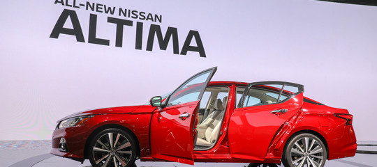 Chi è il manager che potrebbe 'fondere' definitivamente Renault e Nissan