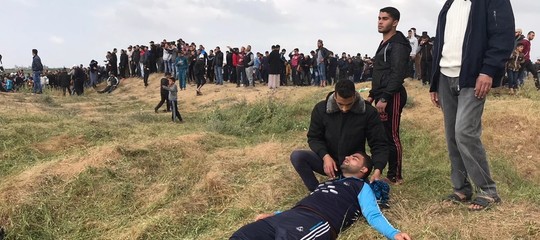 Cosa è la Marcia del Ritorno che è già costata la vita a 16 palestinesi