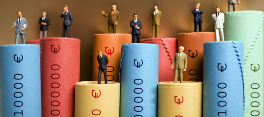 Bankitalia: uomini più ricchi delle donne, gap tra i sessi al 25%