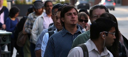 Senza migranti l'Italia sarebbe un Paese più povero e anziano, spiega Bankitalia