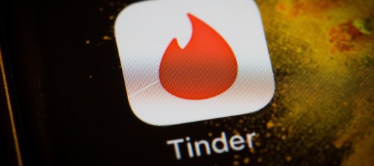 Facebook modifica le impostazioni sulla privacy e Tinder va in tilt per 5 ore