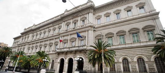 Bankitalia: no ad alchimie finanziarie per ridurre il debito