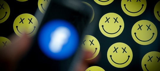 Solo un italiano su tre sui riconosce la pubblicità sui social
