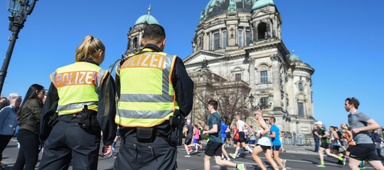 Cosa sappiamo dell'attentato durante la maratona sventato in extremis a Berlino