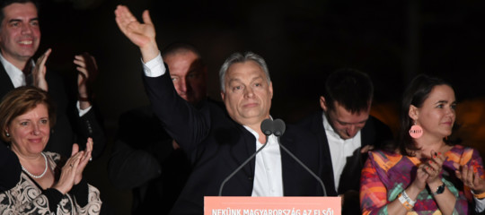 Anche in Italia c'è chi esulta per Orban (e forse sogna un ritorno alle urne)