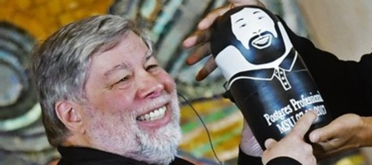 Chi è Steve Wozniak, il re dei nerd che ha ferito Zuckerberg